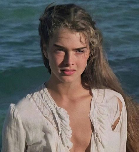 Young Brooke Shields, Brooke Shields Young, Brooke Shields, Natural Beauty, A Woman, Red, Hair, Beauty