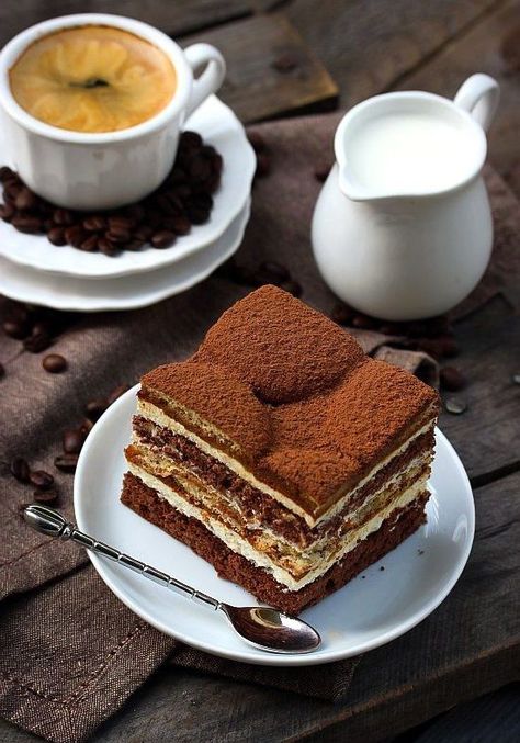 Cake And Coffee Photography, Coffee And Cake Photography, Easy Tiramisu Recipe, Coffee And Cake, Food Png, Tiramisu Recipe, Cake Photography, Good Morning Coffee, A Cup Of Coffee