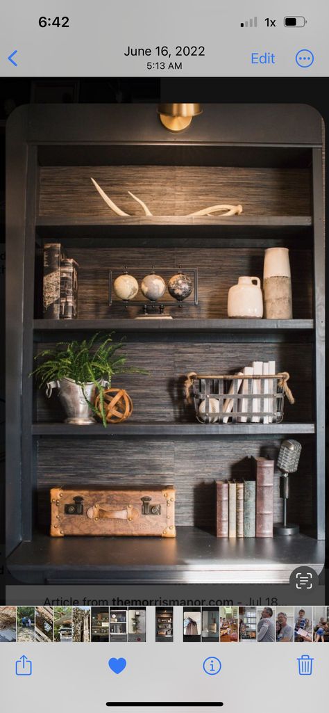 Modern Farmhouse Home Office, Farmhouse Home Office, Shelf Decor Living Room, Farmhouse Office, Bookcase Styling, Modern Farmhouse Home, Bookcase Decor, Bookshelf Styling, Farmhouse Decor Living Room