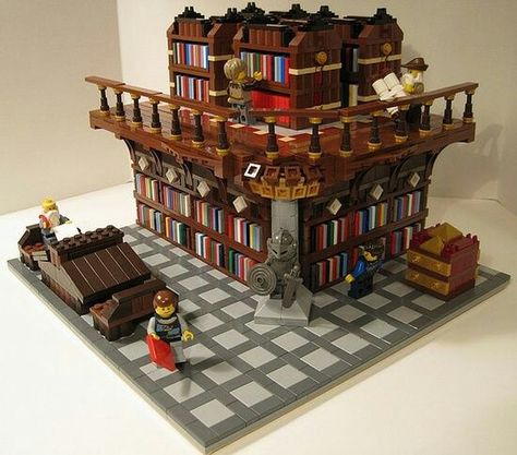 Lego Library Ideas, Lego Library, Castle Library, Lego Kingdoms, Lego Furniture, Lego Knights, Lego Boards, Lego Lovers, Lego Modular