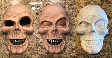 Turning our home into the Haunted Mansion – DIY the Hatbox Ghost – The Imagine Ears Diy Halloween Animatronics, Haunted Mansion Diy, Haunted Mansion Hatbox Ghost, Ghost Props, Haunted Mansion Decor, Haunted Mansion Halloween, Hatbox Ghost, Halloween Animatronics, Annual Halloween Party