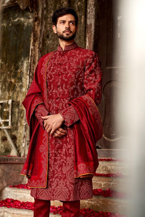 Shop for Jayanti Reddy Maroon Raw Silk Embroidered Sherwani Set for Men Online at Aza Fashions Red Sherwani For Men, Red Sherwani Indian Groom, Red Kurta Men, Sherwani For Men Wedding Indian Groom, Red Indian Outfit, Maroon Sherwani, Waistcoat Pattern, Sherwani For Men Wedding, Embroidered Sherwani