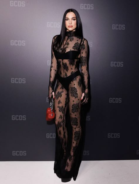 Black Lace Jumpsuit, Lace Jumpsuit, Dua Lipa, Jumpsuit Fashion, Red Carpet Looks, Milan Fashion, Milan Fashion Week, Rihanna, Rappers