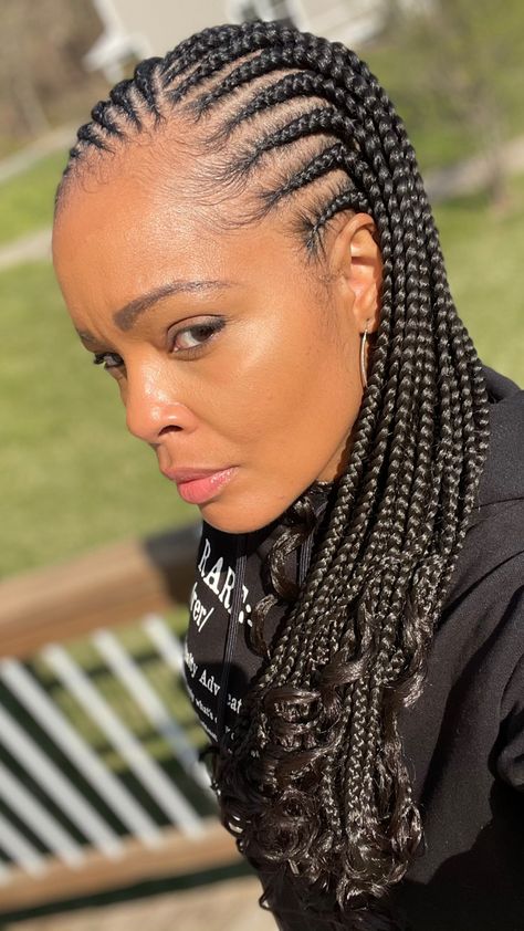 Feeding Braids With Curly Hair, Long Cornrows With Curly Ends, Feeding Cornrows Braids, Celebrities With Cornrows, Feeding Cornrows, Cornbraids Hairstyles Black Women 2021, Protective Styles For Natural Hair Short, Natural Hair Puff, Bob Braids Hairstyles