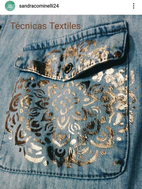 FOIL en jeans Foil Jeans, Diy Jeans Crafts, Altering Jeans, Denim Diy Clothes, Diy Denim Jacket, Embellished Denim Jacket, Denim Art, Metallic Jeans, Painted Jacket