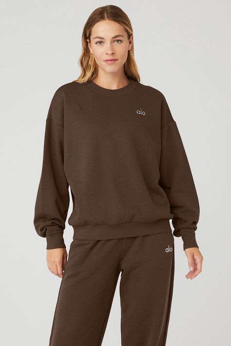 Accolade Crew Neck Pullover - Espresso | Alo Yoga Womens Onesie, Matching Sweats, Womens Capris, Back Women, Alo Yoga, Bra Women, Long Sleeve Crop Top, Bra Tops, Best Seller