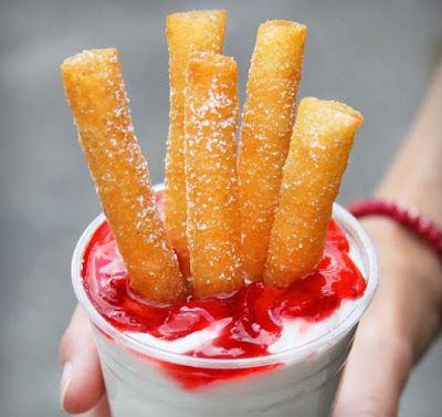 Strawberry Funnel Cake Stacker from Checkers & Rally's. Vanilla soft serve layered with strawberry sauce, with several Funnel Cake fries stuck into the surface. Brand Eating Funnel Cake Fries Recipe, Strawberry Funnel Cake, Strawberry Parfaits, Funnel Fries, Ice Cream Cones Recipe, Funnel Cake Bites, Funnel Cake Fries, Homemade Funnel Cake, Frozen Drink Recipes