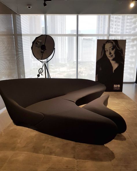 Found in #BGC: Zaha Hadid was an architect and she was also an artist and product designer. Her futuristic architectural style translated into her furniture concepts as seen in the sofa she designed with B&B Italia, the Moon System. #zahahadid #furniture #designer #architect #furnituredesign #furnituredesigner #creativeprocess #interiordesign #seat #couchdesign #couchstyle #stylish #lounge #couching #loungearea #loungefurniture #loungestyle #lifestyle #lifestylephotography #luxurylifestyle Zaha Hadid Furniture Design, Futuristic Sofas, Futuristic Couch, Zaha Hadid Furniture, Futuristic Lounge, Futuristic Sofa, Zaha Hadid Interior, Futuristic Furniture Design, Livng Room