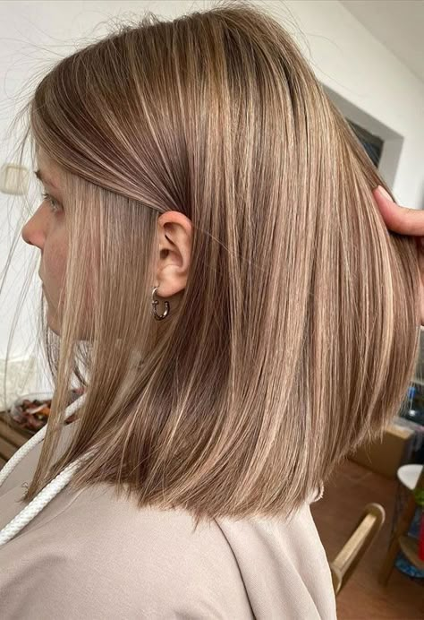 Hair Codes, Hairstyles Blonde, Hair Color Crazy, Hair Color Light Brown, Ash Blonde Hair, Blonde Hairstyles, Brown Hair Balayage, Light Hair Color, Blonde Hair With Highlights