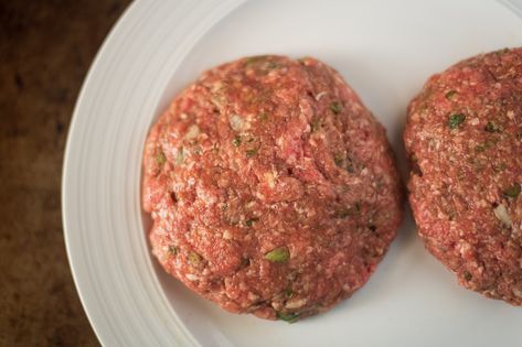 Air Fryer Stuffed Burgers, Burgers In Air Fryer, Stuffed Hamburgers, Coop Can Cook, Stuffed Burgers, Cheese Wrap, Hamburger Recipes, Air Fryer Dinner Recipes, Meatloaf Recipe