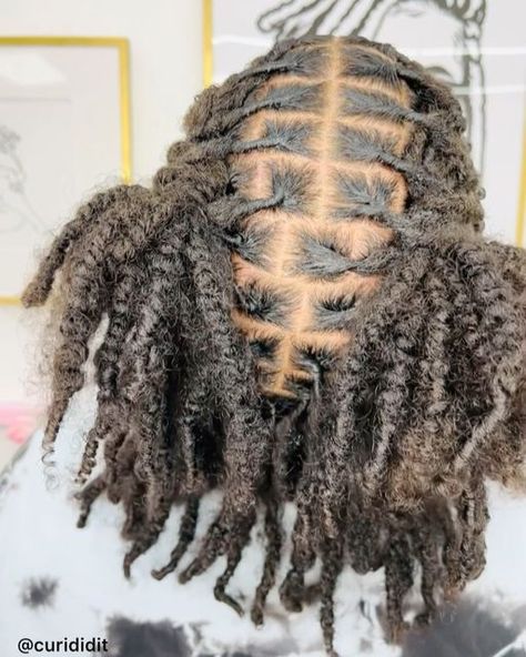 Loc Coil Styles, Girl Retwist Styles, Locs Retwist Hairstyles, Short Loc Retwist Styles, Retwist Styles For Short Locs, Retwist Locs Style, Retwist Styles, Locs Retwist, Loc Retwist