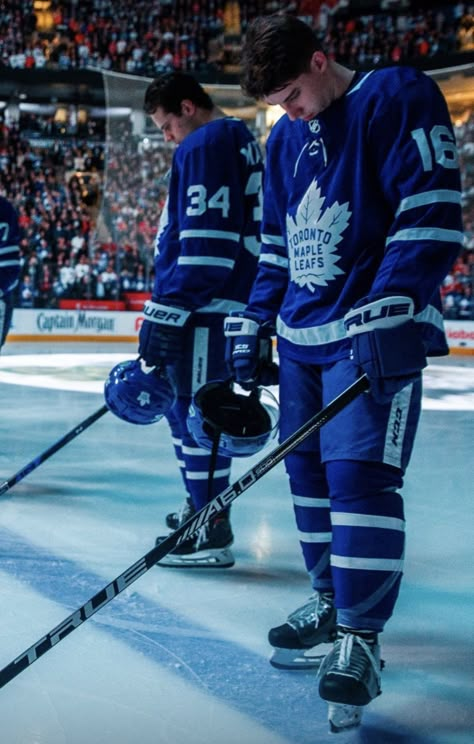 Maple Leafs Wallpaper, Mitchell Marner, Hockey Boy, Hockey Aesthetic, Nhl Wallpaper, Mitch Marner, Toronto Maple Leafs Hockey, Kings Hockey, Maple Leafs Hockey