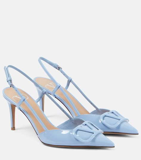 Slingback Heels Outfit, Light Blue Heels, Valentino Heels, Valentino Garavani Shoes, Mid Heels Pumps, Shoes World, Blue Pumps, Blue Heels, Valentino Shoes