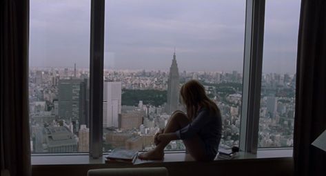 lost in translation (2003) All The Bright Places, Travel Movies, Septième Art, I Love Cinema, Tokyo Hotels, Lost In Translation, Sofia Coppola, I'm With The Band, Film Quotes