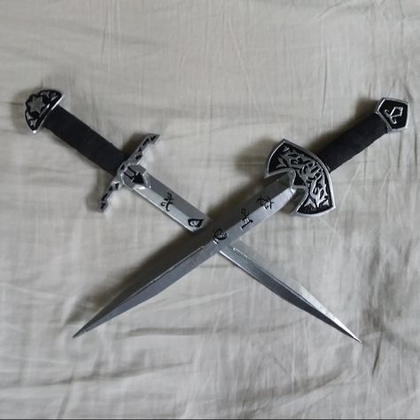 Shadowhunters inspired Clary Fray Kindjal Daggers | Etsy Dagger Aesthetic, Knife Aesthetic, Pretty Knives, Clary Fray, Dagger Tattoo, The Dark Artifices, Alec Lightwood, Cool Swords, City Of Bones