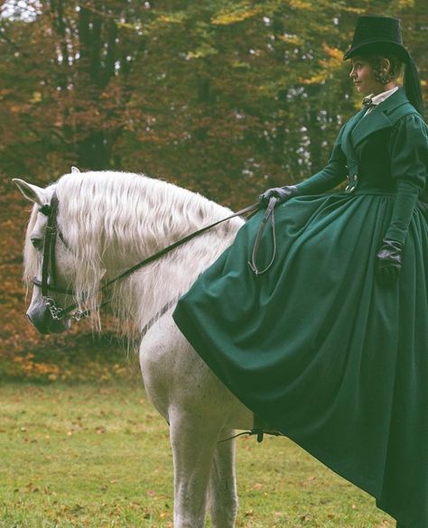 1800 Aesthetic, Victoria Tv Show, 1800s Aesthetic, Titus Welliver, Victoria Itv, Midge Ure, Victorian Horse, Victoria Series, Horse Riding Aesthetic