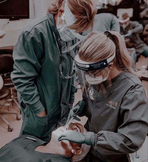 Pediatric Dentistry Office, Dentist Career, Dental Hygiene Student, Female Dentist, Tooth Pulled, Medical Photography, Dentistry Student, My Future Job, Dental Surgeon