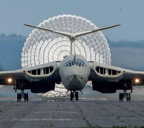 Handley Page Victor, Avro Vulcan, Uss Nimitz, Airplane Photography, Jet Age, British Aircraft, Navy Aircraft, Military Jets, Jet Aircraft