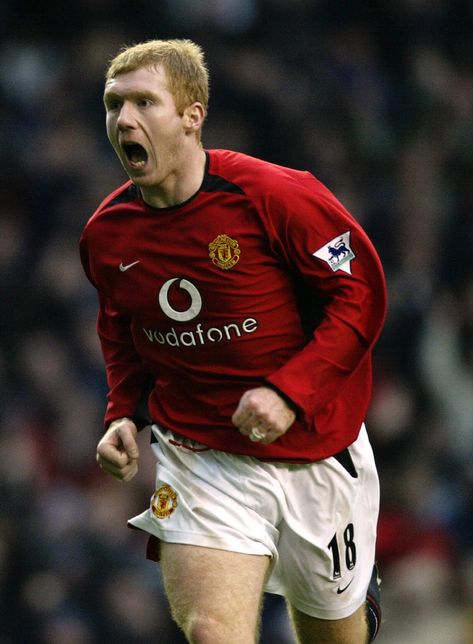 Paul Scholes of Man Utd in 2002. Manunited Manchester United Players, Football Wallpaper Manchester United, Manchester United Live Wallpaper, Paul Pogba Manchester United, Paul Scholes, Manchester United Old Trafford, Man Utd Crest, United Wallpaper, Manchester United Wallpaper