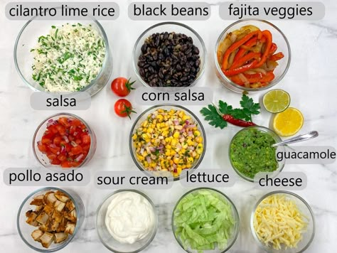 Burrito Bowl No Meat, Chipotle Copycat Bowl, Qdoba Chicken Recipe Burrito Bowls, Chipotle At Home Bowls Recipe, Homemade Chicken Chipotle Bowl, Burrito Bowl Toppings, Mock Chipotle Bowls, Burito Bowl Ideas, Chipotle Style Burrito Bowl