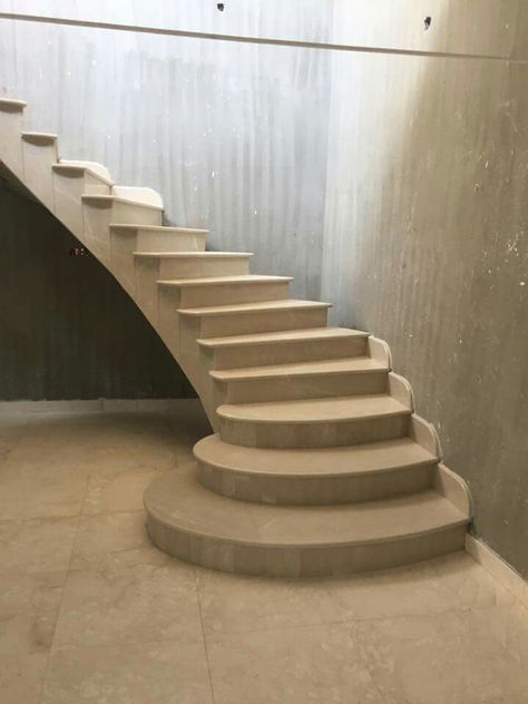 Round Steps Stairs, Round Stairs Design Modern, Staircase Design Round, Round Staircase Design, Round Stairs Design, Rounded Stairs, Stairs Round, Staircase Curved, Stairs Classic