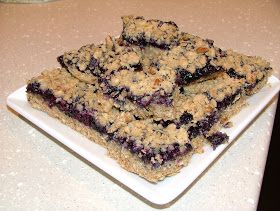 Starbucks Restaurant, Oat Squares, Blueberry Oat Bars, Soft Chocolate Chip Cookies Recipe, Blueberry Crumb Bars, Oat Bar Recipes, Restaurant Copycat Recipes, Blueberry Bars, Restaurant Copycat