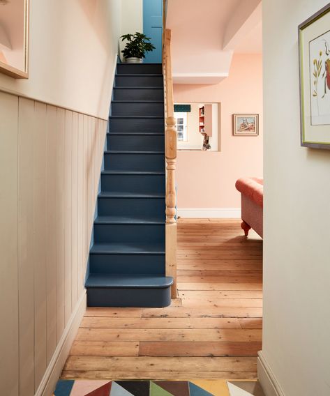 Real home: Old students digs transformed into a family home that wows with colour | Real Homes Hallway Panelling, Stair Paneling, Hallway Paint, Hallway Colours, Bedroom Victorian, Traditional Staircase, Victorian Townhouse, Modern Properties, Hallway Designs