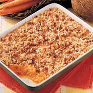 Carrot Souffle With Pecan Topping, Carrot Casserole Recipes, Carrot Casserole, Baked Carrots, Sweet Carrot, Vegetable Casserole, Carrot Recipes, Made My Day, Corn Flakes