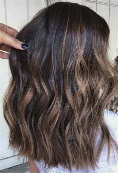 Latest Hair Color, Dark Hair With Highlights, Brunette Balayage Hair, Brown Hair Balayage, Ombré Hair, Trendy Hair Color, Balayage Brunette, Ombre Hair Color, Brown Hair With Highlights