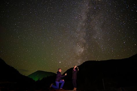 Starry Night Proposal, Stargazing Proposal, Proposal Under The Stars, Simple Proposal Ideas, Dream Proposal, Engagement Wishes, Pretty Engagement Rings, Get Engaged, Perfect Proposal