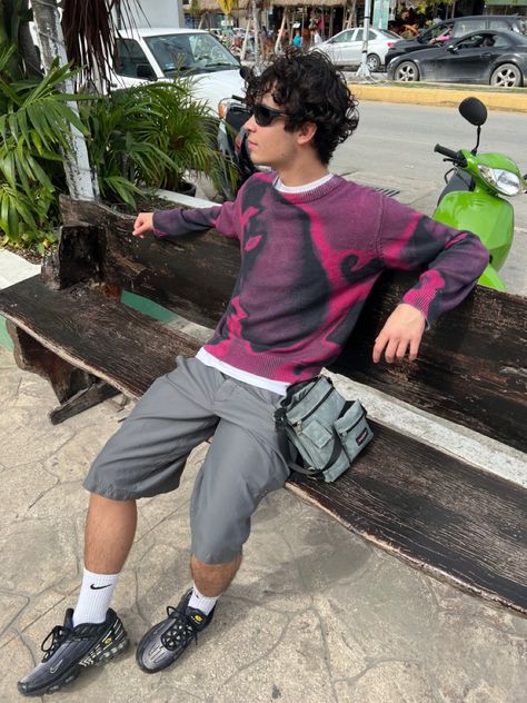 mens outfit inspo summer knit shorts nike tn stussy gorpcore streetwear y2k insta pic inspiration stone island colourful purple Gorpcore Shorts Outfit, Y2k Fits Men, Streetwear Outfit Men, Golf Fits, Gorpcore Streetwear, Pic Inspiration, Y2k Fits, Nike Tn, Outfit Inspo Summer