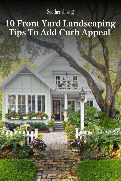 Southerners are all about making a good first impression, and of course, so is the real estate industry. Whether doing a drive-by or scrolling through Zillow listings, the first thing any potential buyer will notice about your home is the curb appeal. Good landscaping can actually increase your home's value, but the wrong choices can have the opposite effect. So it's not something you want to ignore if you ever plan to sell. #landscaping #curbappeal #frontyard #homedesign #southernhome Southern Curb Appeal, Landscape Curb Appeal, Curb Appeal Landscape, Add Curb Appeal, Landscape Curbing, Southern Homes, Landscaping Tips, Porch Design, Low Maintenance Plants