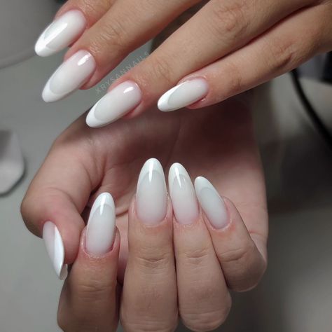 Milky Manicure, Milky French Manicure, Nail Shapes Almond, American Manicure, French Manicure Nail Designs, White French Nails, French Tip Manicure, Sunset Nails, Almond Stiletto