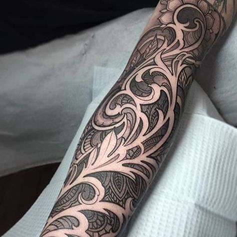 Fill In Tattoo Ideas, Paisley Tattoo, Tato Maori, Negative Space Tattoo, Pagan Tattoo, Tattoo Sleeve Filler, Filigree Tattoo, Maori Tattoos, Tattoo Filler