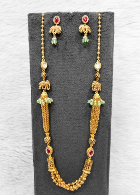 ANTIQUE MALA SET IN KUNDAN & POLKI MANI  . WEIGHT 50GMS🌟🌟 Gold Mala, Jewelry Design Earrings, Mala Necklace, Design Earrings, Gold Plate, Jewelry Design, Plating, Gold, Quick Saves