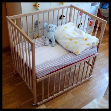 SNIGLAR co-sleeper crib Baby Side Bed, Sniglar Crib, Ikea Baby Room, Ikea Crib, Co Sleeper Crib, Small Crib, Baby Co Sleeper, Ikea Baby, Diy Crib