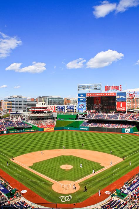 Lego Sundial, Game Day Photos, Park Editorial, Baseball Images, Picture Story For Kids, Park Portrait, Major League Baseball Stadiums, Sf Giants Baseball, Mlb Stadiums