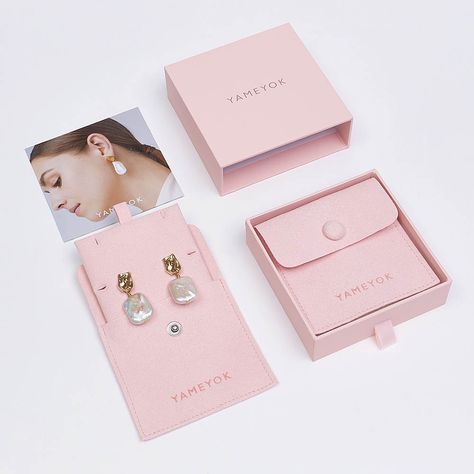 Creative Packaging For Jewelry, Innovative Jewellery Packaging, Luxury Jewelry Packaging Design, Package Design Jewelry, Branding Design Jewelry, Earring Packaging Ideas Boxes, Jewelry Brand Logo Ideas, Earrings Packaging Ideas, Jewelry Brand Packaging