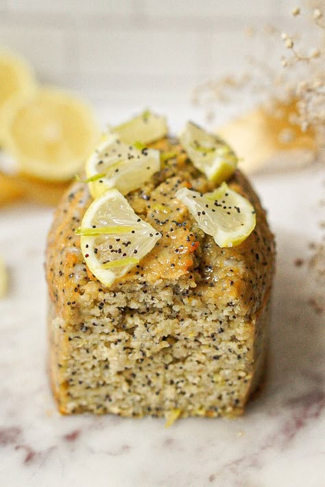 Cake Citron Pavot Healthy - Recette sans sucres ajoutés Lemon Poppyseed Cake Recipe, Lemon Poppy Seed Bread, Poppy Seed Cake Recipe, Poppy Seed Bread, Lemon Poppyseed Bread, Biscuits Diététiques, Muffins Healthy, Dessert Vegan, Lactose Free Recipes