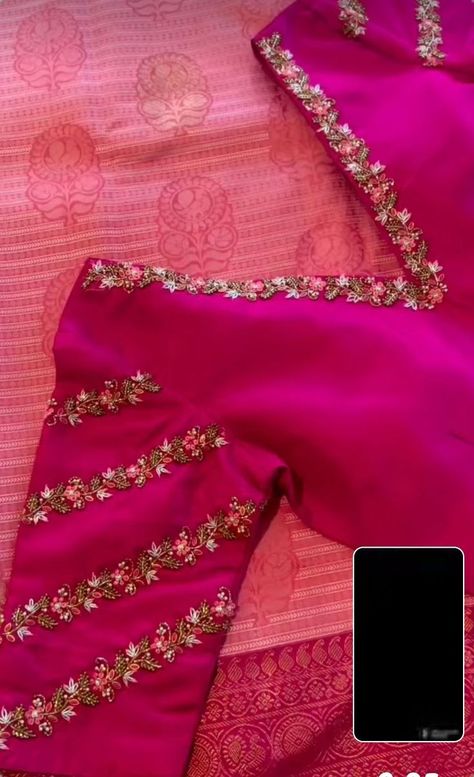 Gold Blouse Designs, Pink Blouse Designs, Netted Blouse Designs, Latest Bridal Blouse Designs, Latest Blouse Designs Pattern, Best Blouse Designs, New Saree Blouse Designs, Wedding Saree Blouse Designs, Traditional Blouse Designs