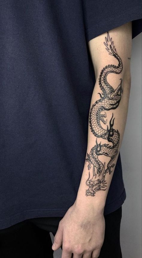 Dragon Tattoo Forearm Sleeve, Dragon Tattoo Forearm, Dragon Tattoo Arm, Tato Tradisional, Asian Dragon Tattoo, Around Arm Tattoo, Dragon Tattoos For Men, Chinese Dragon Tattoos, Dragon Sleeve Tattoos