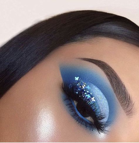 Light Blue Prom Makeup, Blue Prom Makeup, Blue Glitter Makeup, Sweet 16 Makeup, Blue Eyeshadow Makeup, Light Blue Prom, Quinceanera Makeup, Ball Makeup, Blue Makeup Looks