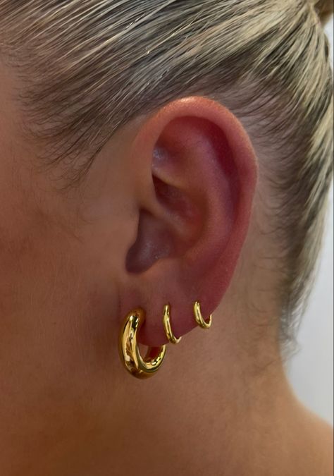 Earring Stacks, Piercing Inspo, Ear Stack, Shine Bright Like A Diamond, Jewelry Lookbook, Ear Piercing, Huggie Earrings, Dream Jewelry, Huggies Earrings