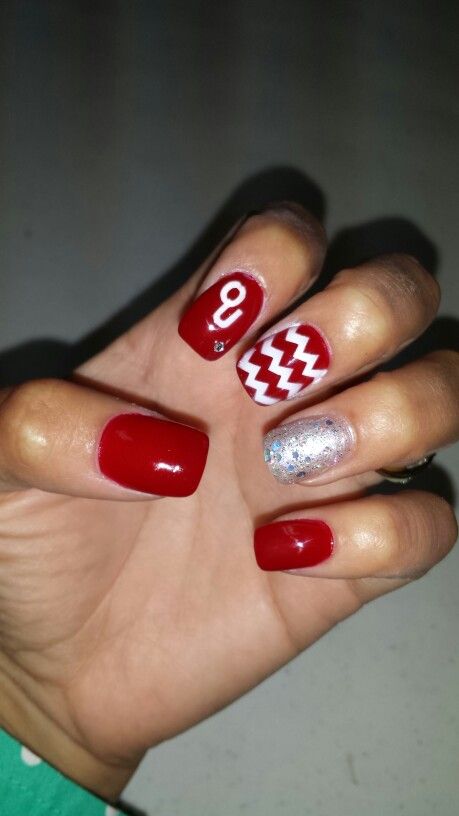 BOOMER SOONER! Perfect for this weekend Ou Nails Boomer Sooner Nailart, Oklahoma Sooners Nails, Football Nail Art, Okie Girl, Football Nails, Oklahoma University, Sooners Football, Ou Football, Ou Sooners