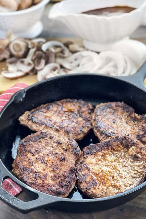 Learn how to cook cube steak perfectly so that it's tender with a great crust. If desired, finish with a delicious gravy. #steak #beef #cubesteak via @cookthestory How To Fry Cubed Steak On Stove, How To Prepare Cubed Steak, Sick Recipes, Cubed Steak Recipes, Cubed Steaks, Quick Meals To Cook, Steak On Stove, Cube Steaks, Sick Food