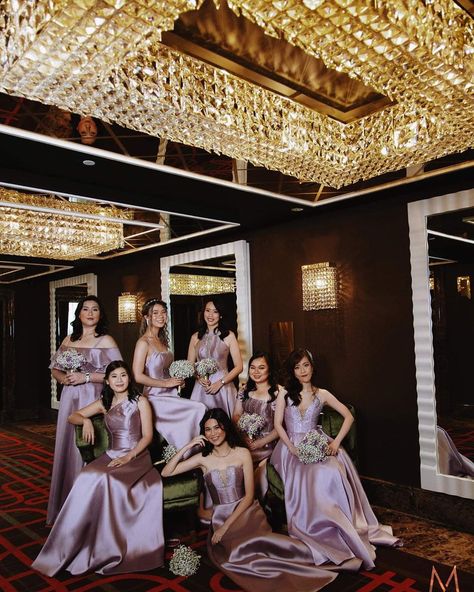 Entourage Gowns Bridesmaid, Entourage Gowns, Bride And Bridesmaid Pictures, Bridesmaids Gown, Wedding Entourage, Bridesmaid Pictures, Bridesmaid Photoshoot, Lavender Bridesmaid Dresses, Unique Bridesmaid Dresses