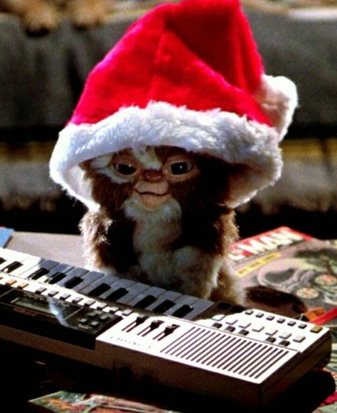 Aww Gizmo #gremlins Septième Art, New Retro Wave, Film Horror, Baguio, 80s Movies, Holiday Movie, Gremlins, Film Serie, Old Movies