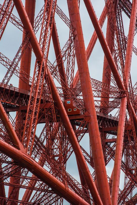 Forth Rail Bridge details Bridges Architecture, Bridge Architecture, Ing Civil, Train Bridge, Forth Bridge, Industrial Architecture, Bridge Design, Structure Architecture, England And Scotland