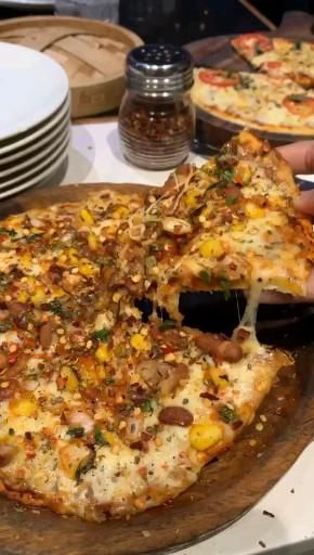 Pizzaaa [Video] in 2022 | Food vids, Food snapchat, Snap food Pizza Boomerang Instagram, Pizza Boomerang, Pizza Snap Story, Food Boomerang, Fake Food Snaps, Food Snapchat Story, Food Captions, Vegetarian Fast Food, Foodie Instagram