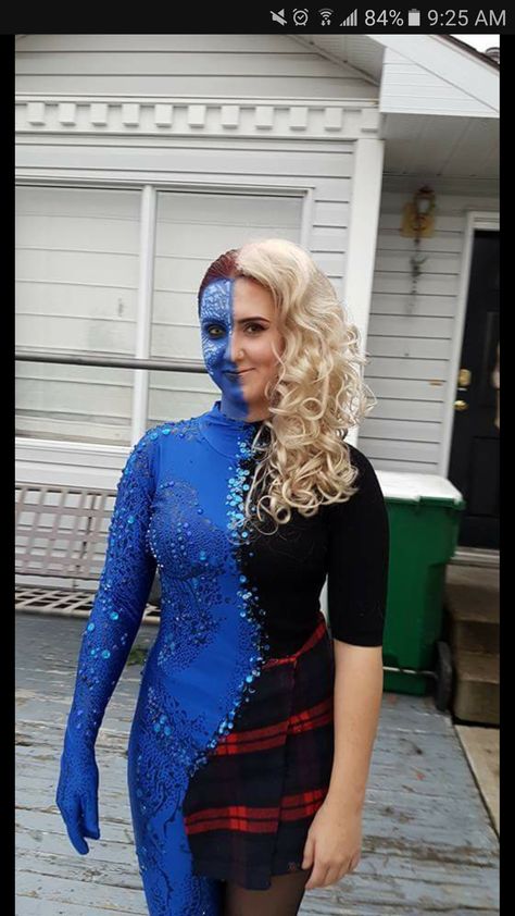 I was transforming mystique for Halloween. - Album on Imgur Daft Punk Halloween Costume, Mystique Costume, Raven Darkhölme, Office Halloween Costumes, Gray Headboard, Scary People, Amazing Halloween Costumes, Unique People, Costume Works